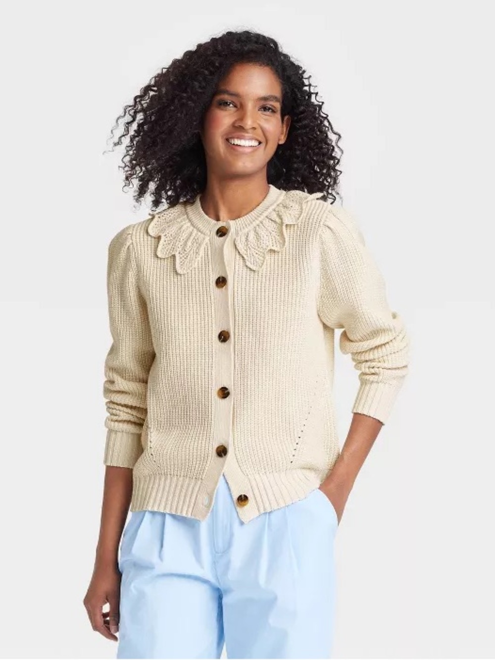 Who What Wear Cream Knit Cardigan with Scalloped Collar M